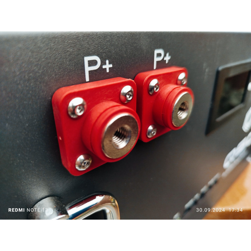 Корпус на 14.3 kW для з'єднання комірок типу EVE LF280K 3.2V 280Ah.