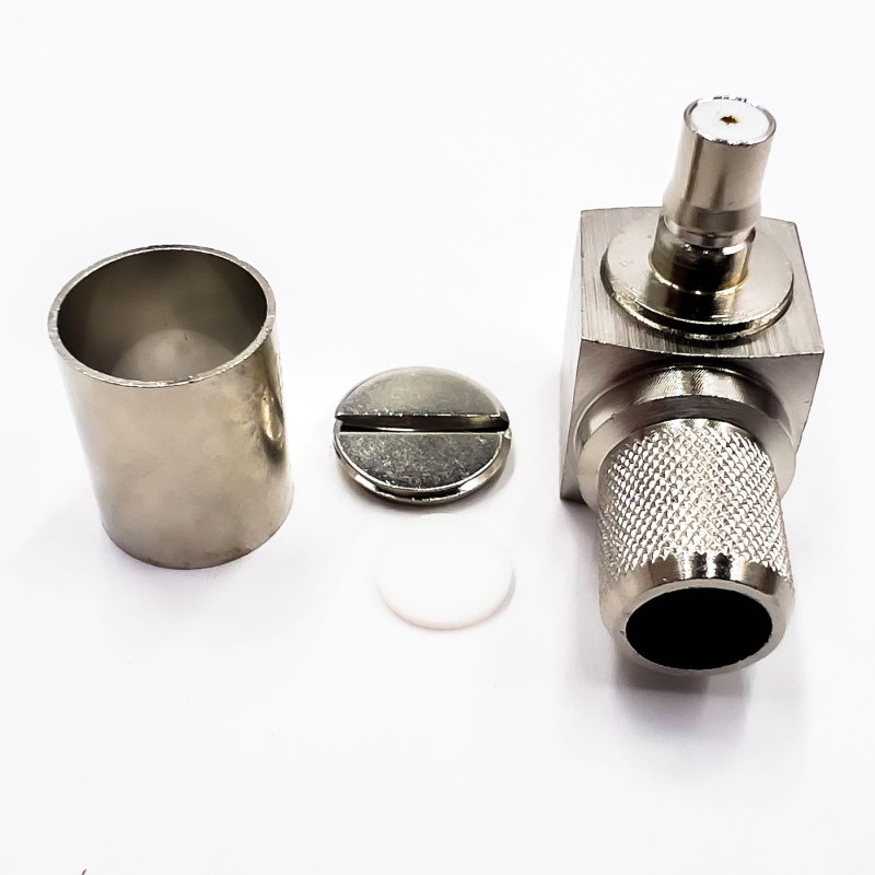 Разъем QMA-Female на кабель RG-8/LMR400 под обжим, угловой