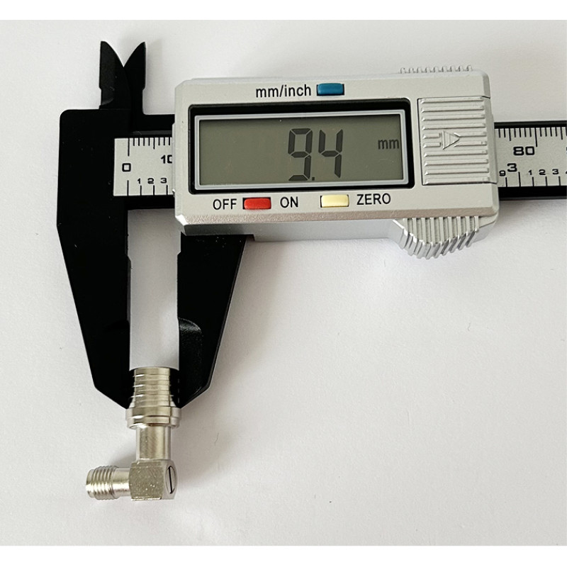 Перехідник QMA Male - QMA-Female 90° (конектор тато - мама) кутовий