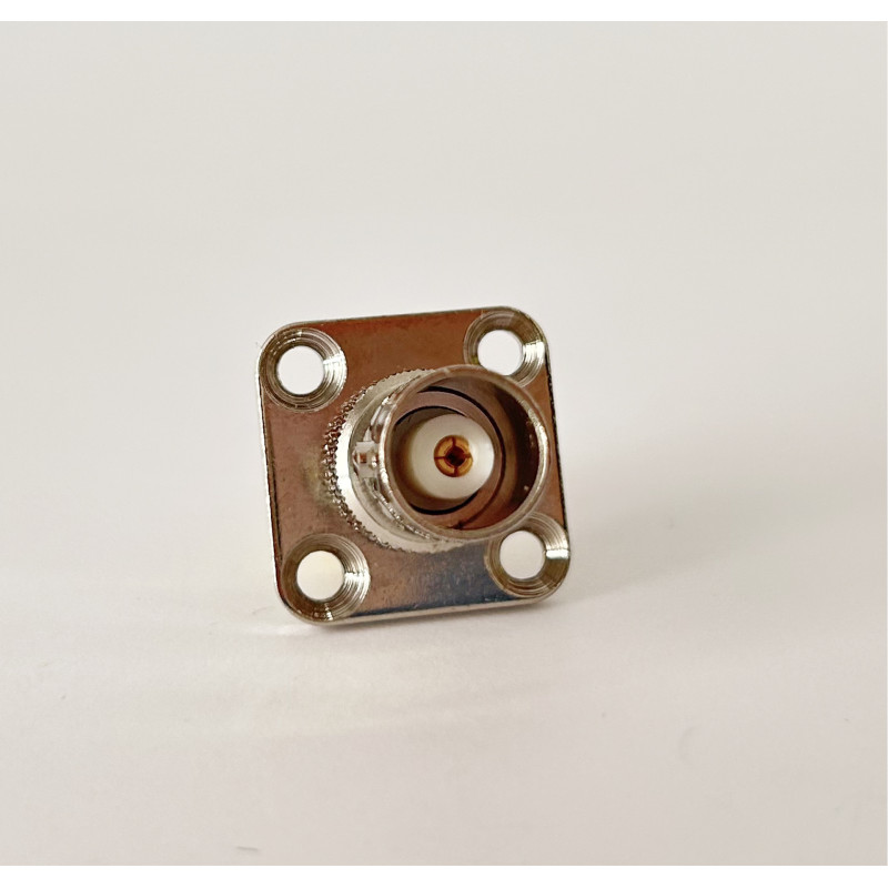 Перехідник BNC-Female - SMA-Female (конектор мама - мама) фланцевий